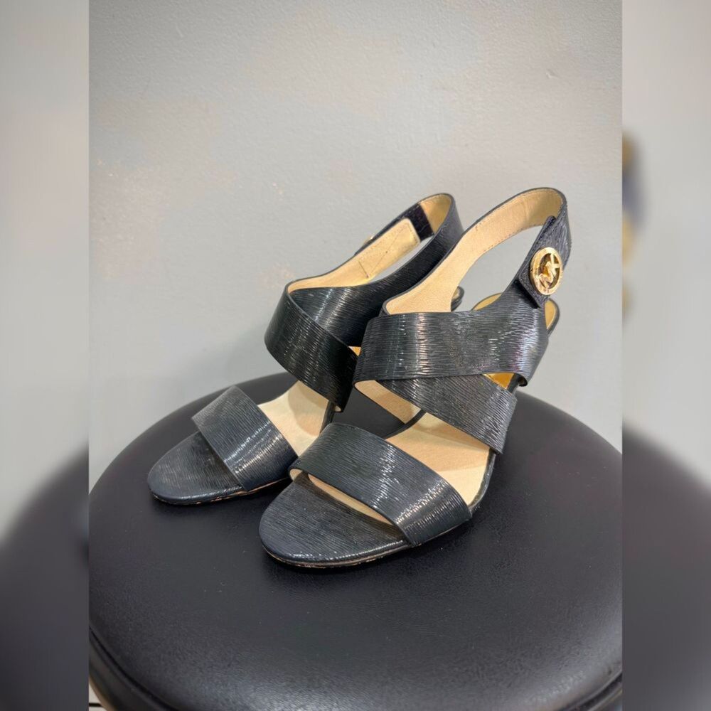 Navy Blue Michael Kors Joselle Patent Leather Slingbacks Size 7 EUC